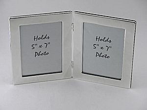 cg23112 - Double 5 in X 7 in Silhouette Frame