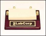 Post-it note holder T-502 - 4.5in x 3.875in post-it note holder
optional engraveable plate
