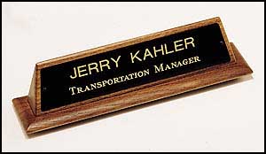522 - Desk wedge with black plate (gold lettering)