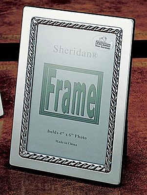 Carly frame cg2315 - Available in different sizes: photo size 3X5 and larger